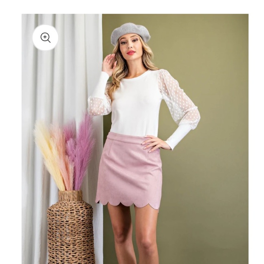 Cutesy Pink Scalloped Hem Skirt